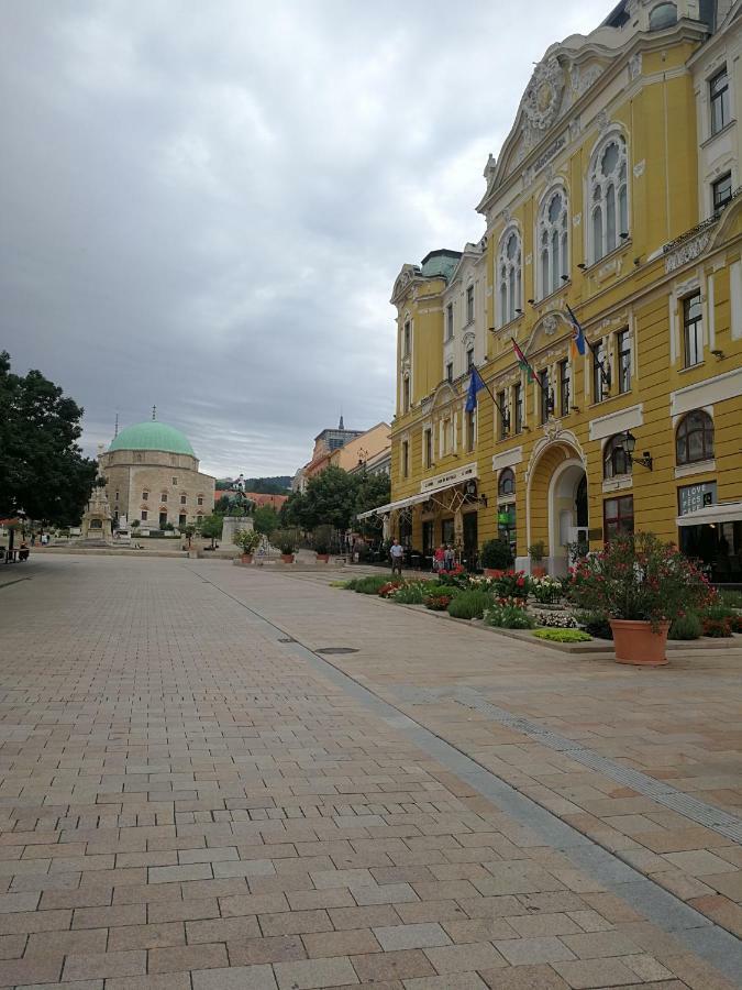 Centrum11 Печ Экстерьер фото