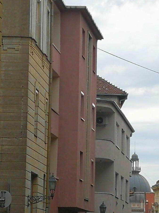 Centrum11 Печ Экстерьер фото