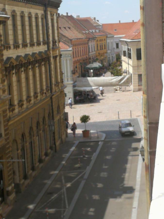 Centrum11 Печ Экстерьер фото